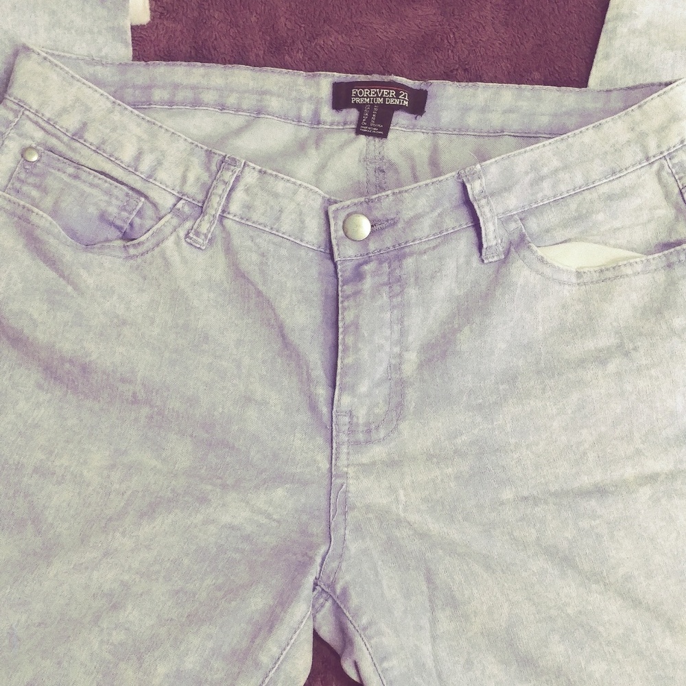Pastel purple crop Capri jeans