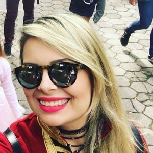 Meet your Posher, Ana