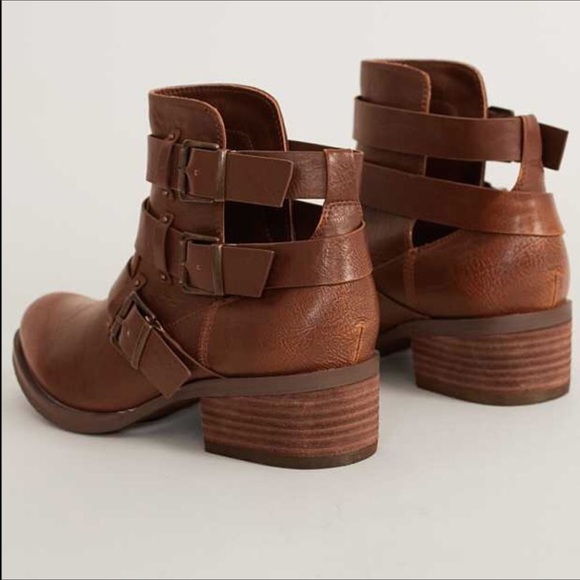 Distressed Triple Threat Buckle Booties - Picture 2 of 2