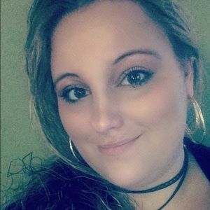 Meet your Posher, Tabitha