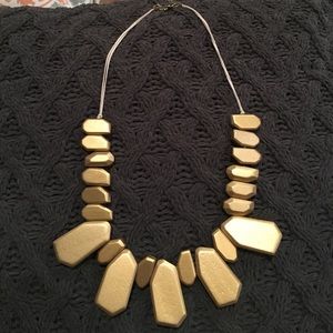 Fun gold necklace never worn