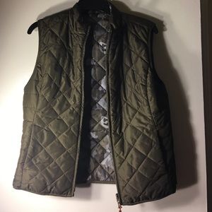 Reversible camp and hunter green vest