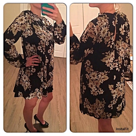 Long sleeve floral dress - Picture 2 of 2