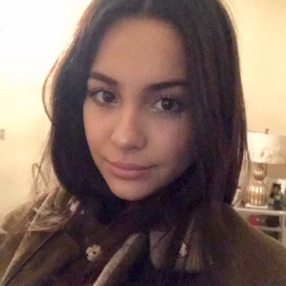 Meet your Posher, Gabriella