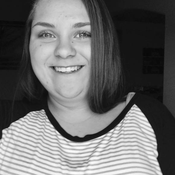 Meet your Posher, Taylor - Picture 1 of 1