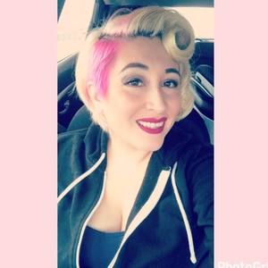 Meet your Posher, Julia