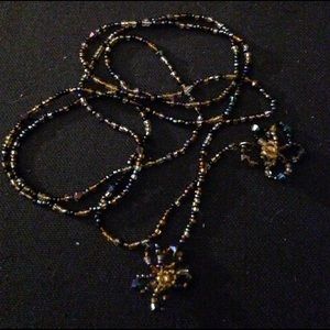 Necklace a lasolet w/flowers at end