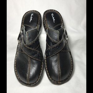 Thom McAn slip on clogs