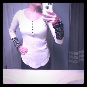Free People small long sleeved top