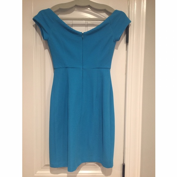 GUESS dress - Picture 2 of 3