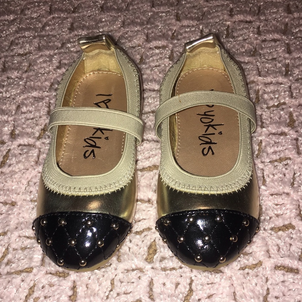 Gold Shoes- NWOT