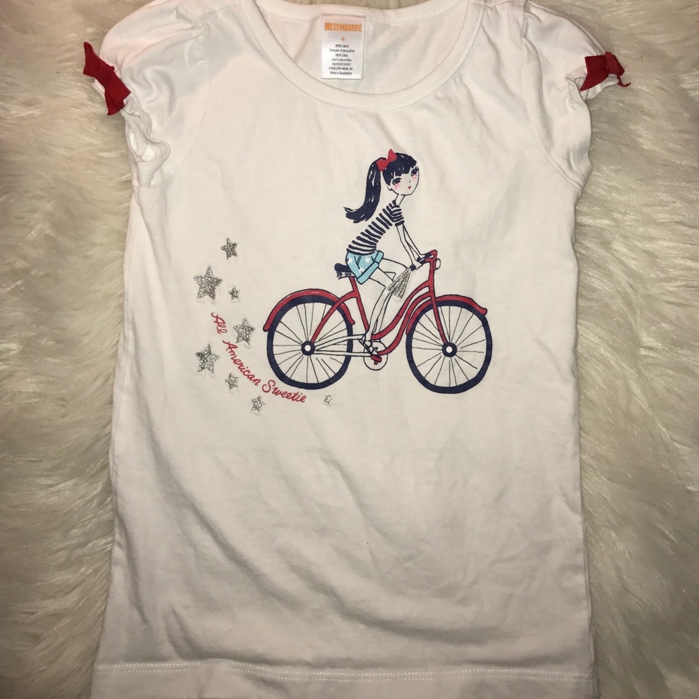 White t-shirt