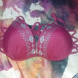 Maroon Swimsuit Top😍