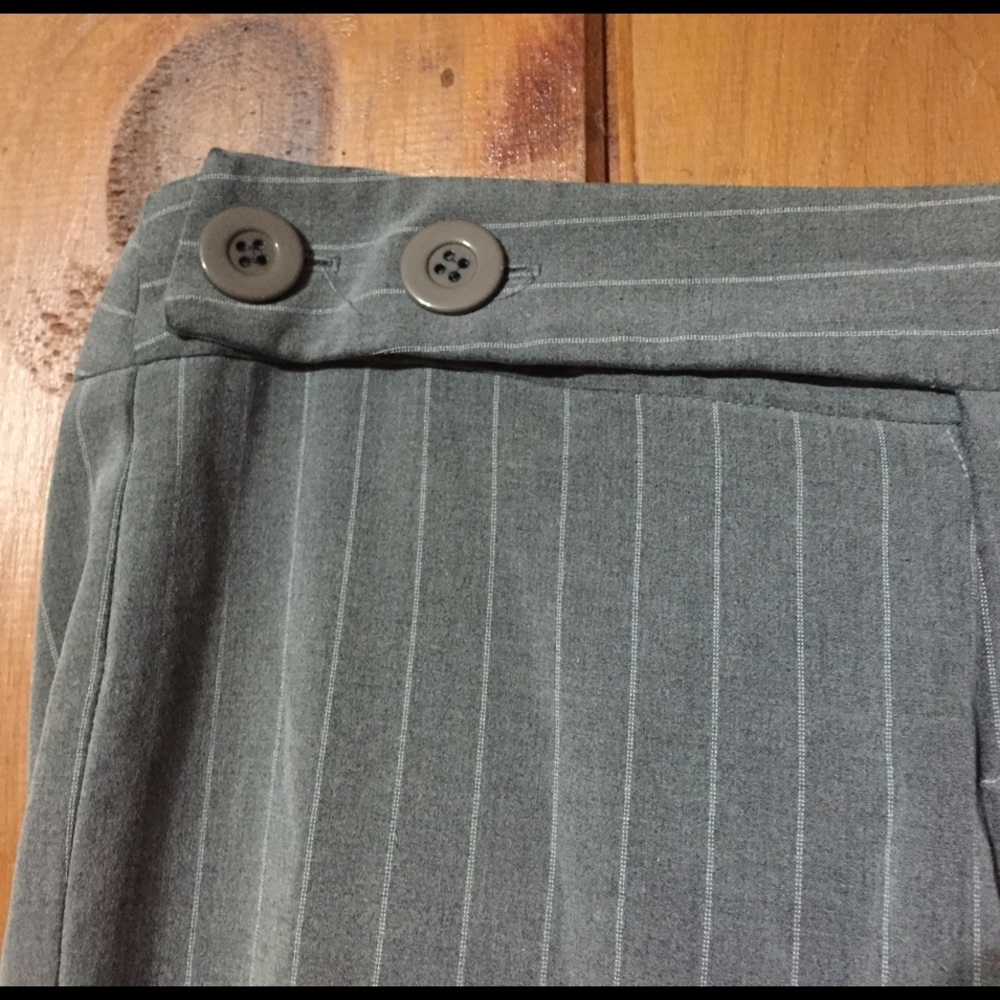 Dress pants - Picture 2 of 2