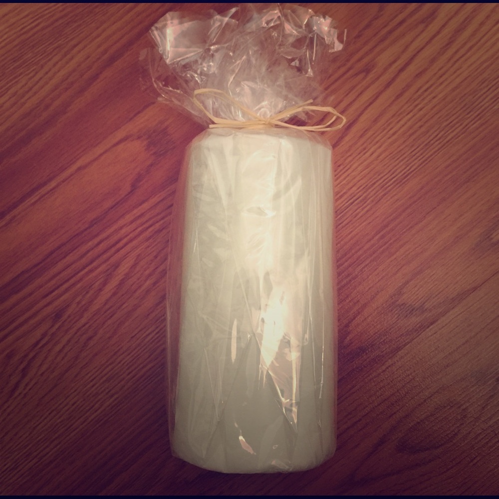 NEW - Jasmine Scented Candle