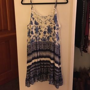 Paisley sun dress with lace detail