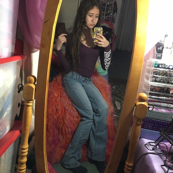 Light washed Angel Jeans - Picture 3 of 8