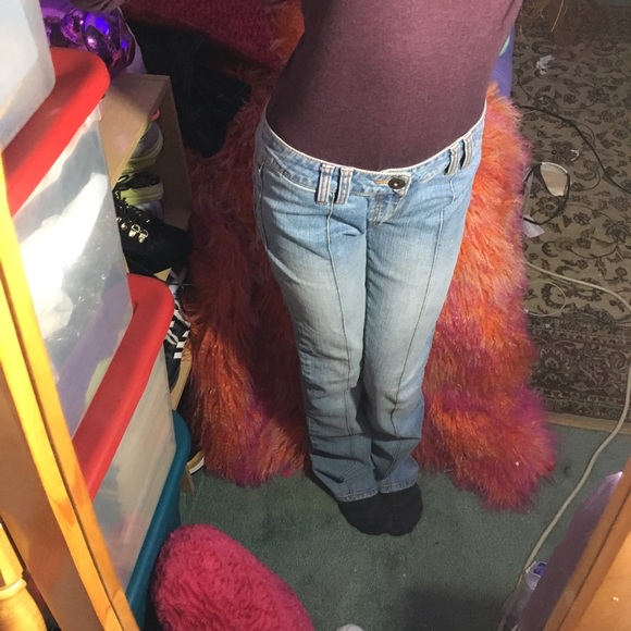 Light washed Angel Jeans - Picture 4 of 8