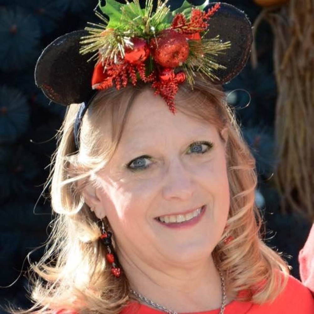 Meet your Posher, Julie