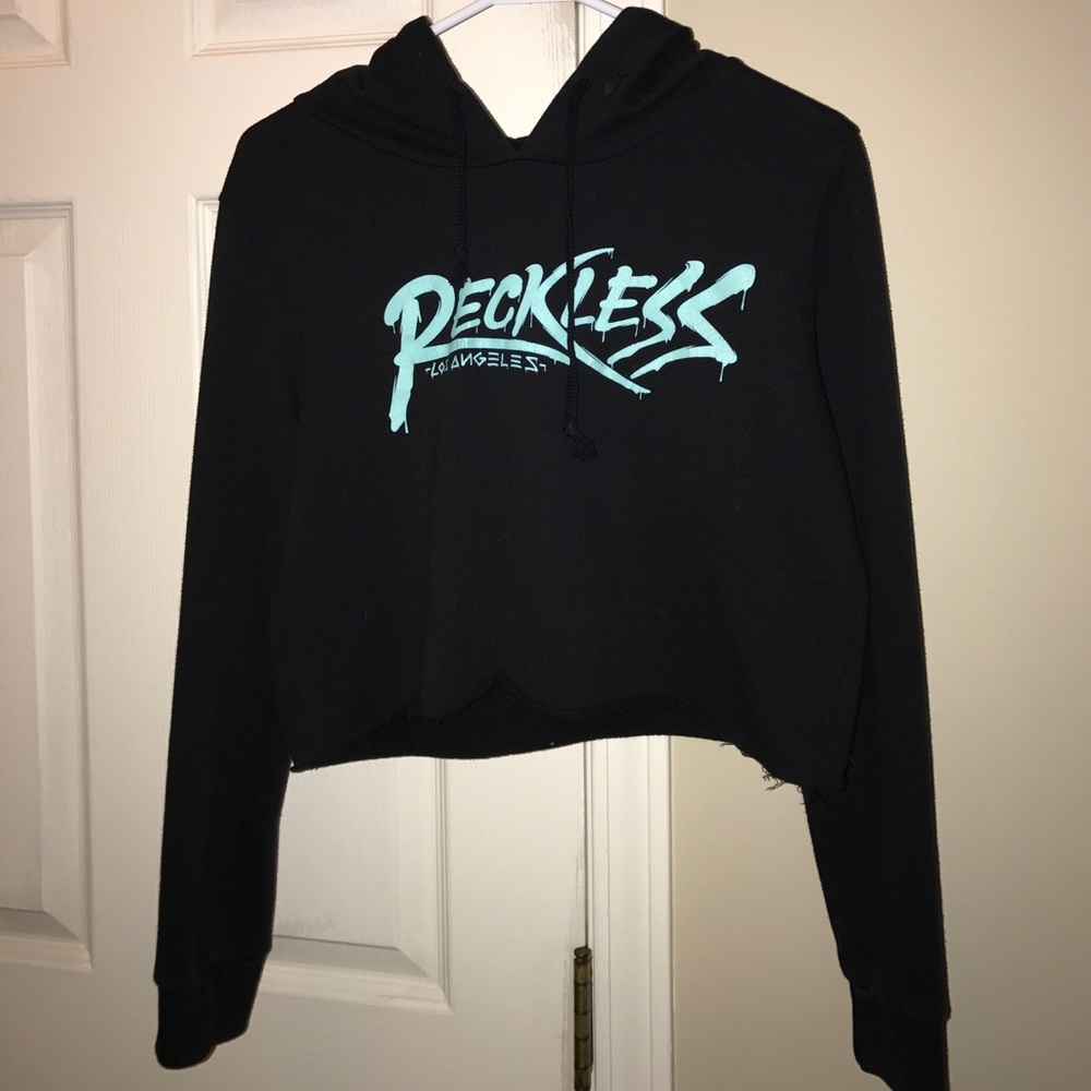 Cute cropped hoodie😊