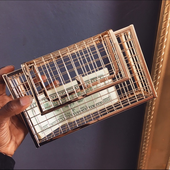 🔃 GOLD CAGE CLUTCH - Picture 2 of 4