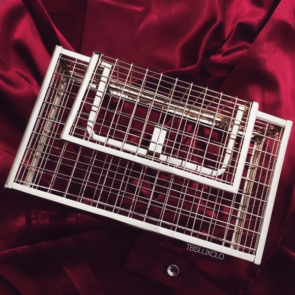 🔃 GOLD CAGE CLUTCH - Picture 3 of 4