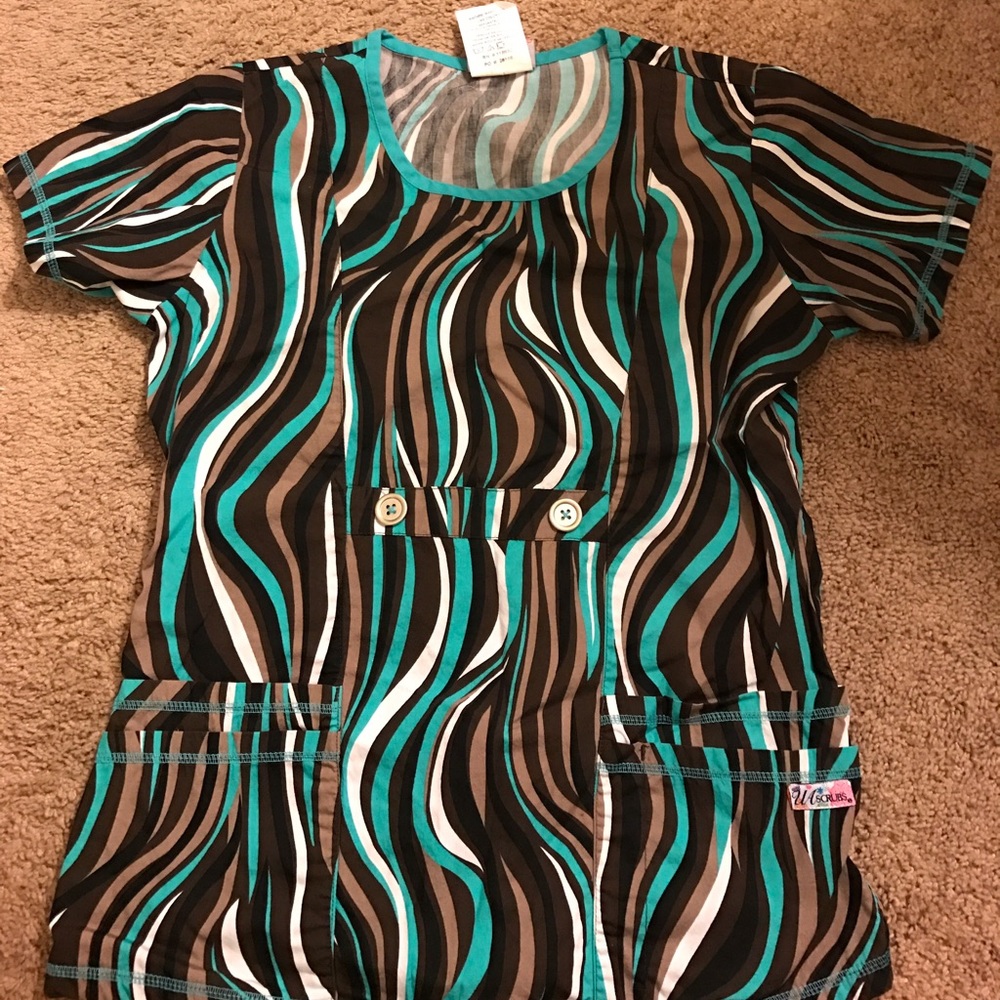 Size small scrub top
