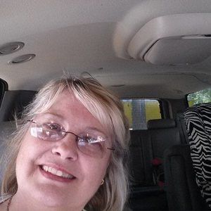 Meet your Posher, Vicky