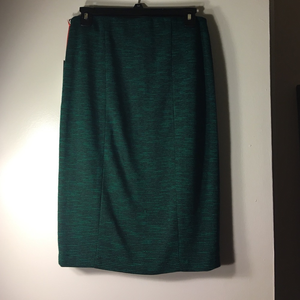 Green and black pencil skirt