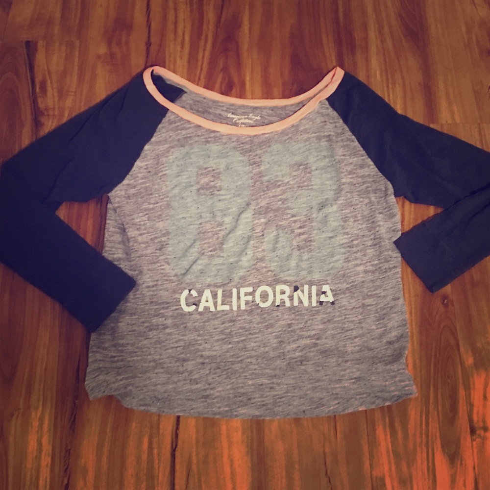 American Eagle graphic tee