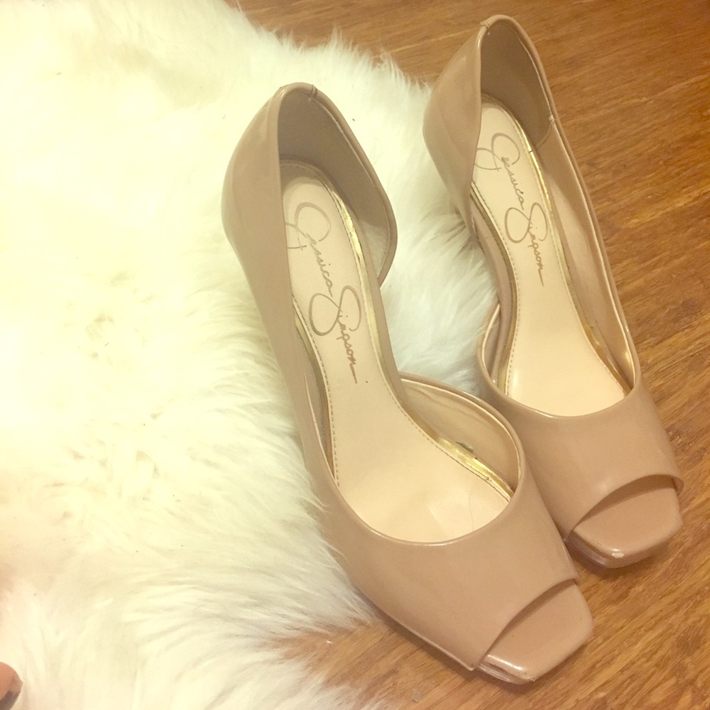 Jessica Simpson nude open toe pumps