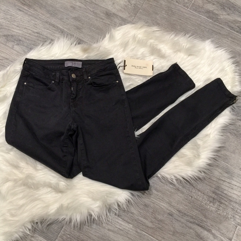 🌹Zara Basic: Super Slim Reg. Rise Skinnies🌹