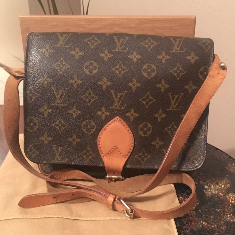 ❤️SOLD❤️ LV Cartouchiere GM