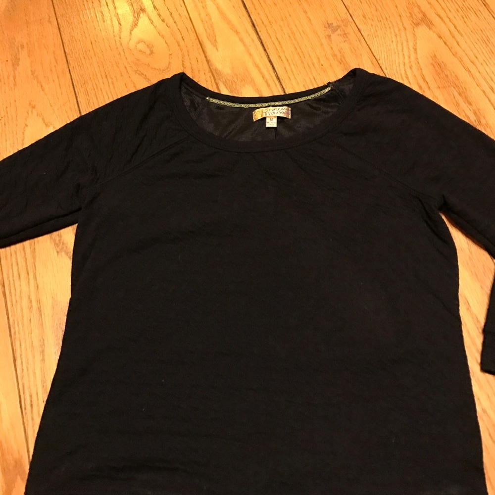 Princess Vera Wang black textured shirt