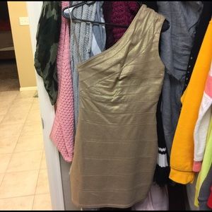 I only wear dresses once.