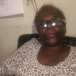 Meet your Posher, Beverly