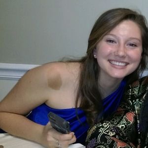 Meet your Posher, Becca