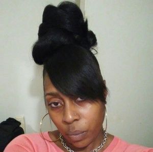 Meet your Posher, Paula