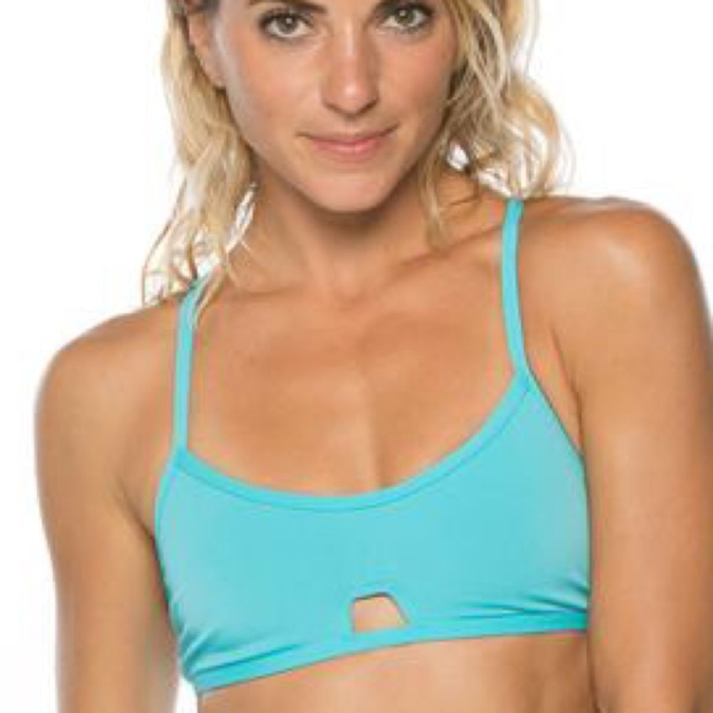 JOLYN HAWAII BLUE JARUS TOP