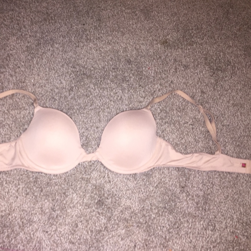 Never worn tan Victoria's Secret Pink Demi bra 34A