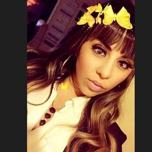 Meet your Posher, Cynthia