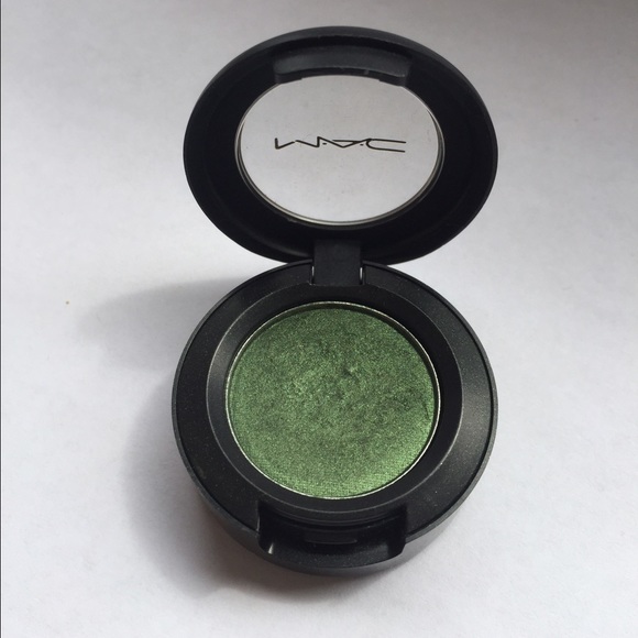 MAC shadow in Humid - Picture 2 of 3