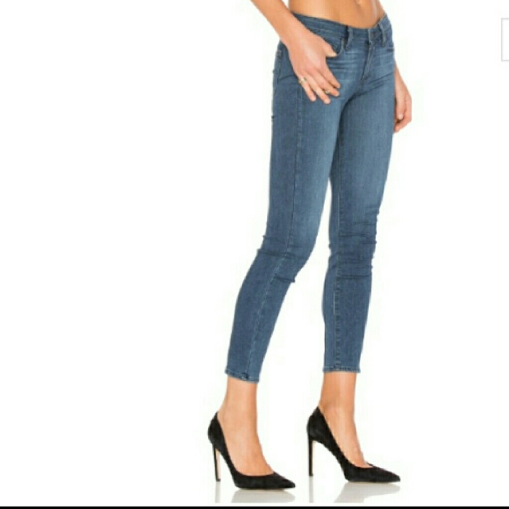 Page Verdugo Crop size 24