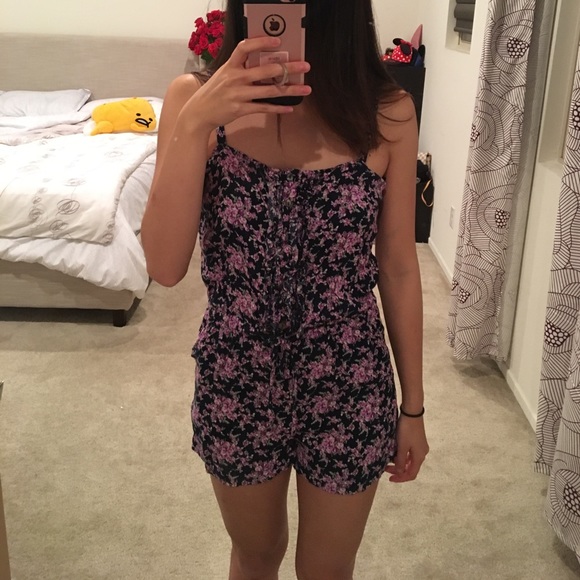Floral romper - Picture 1 of 3