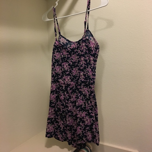 Floral romper - Picture 2 of 3