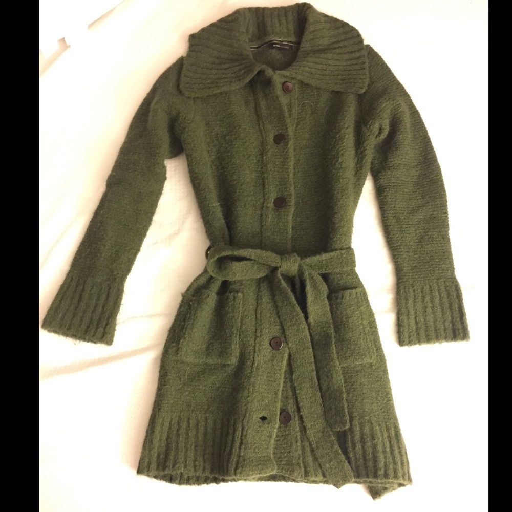 Button up BCBG sweater