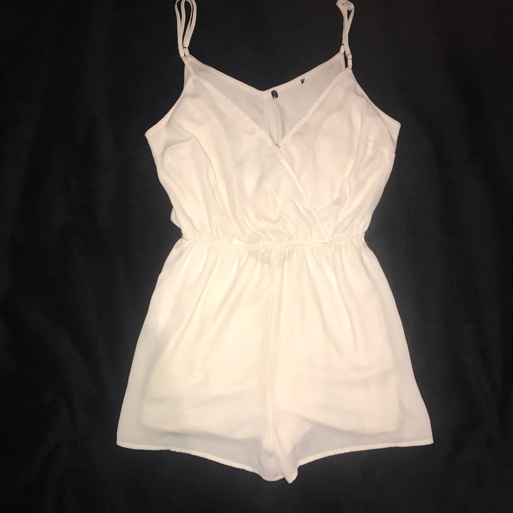 Cream romper