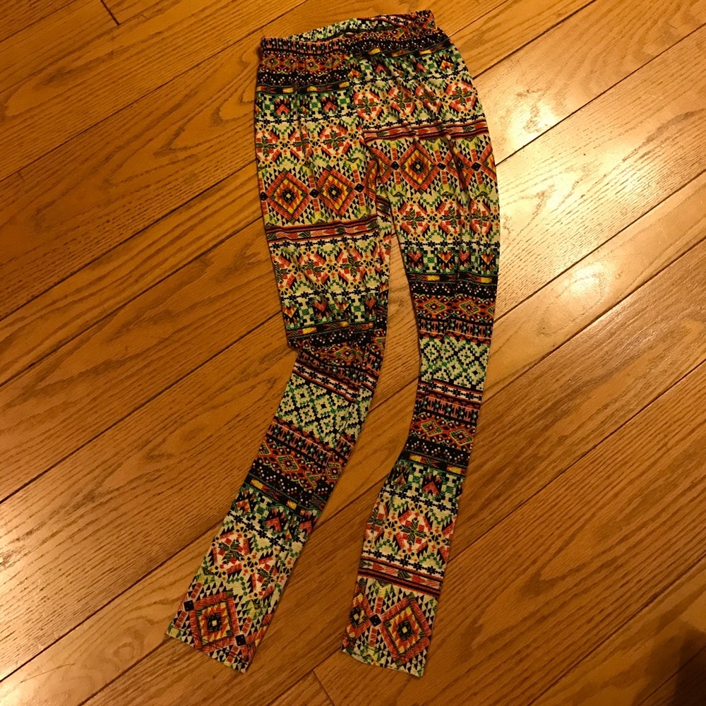 Funky stretchy tribal leggings