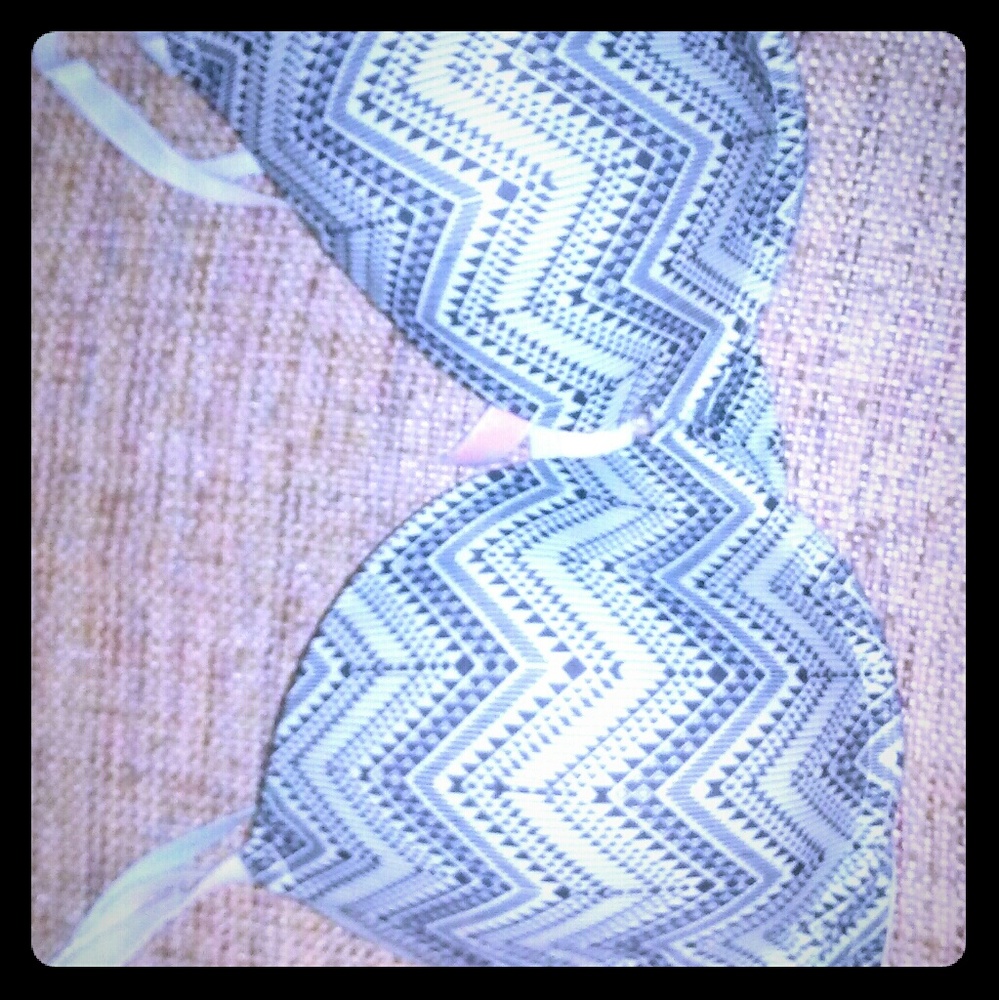 Victoria secret pink bra size 36dd good condition