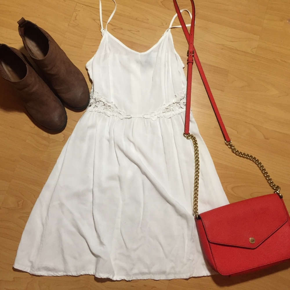 Beautiful white summer dress!
